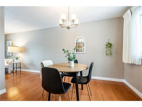 83 Mountbatten Drive, Hamilton, ON - Indoor Photo Showing Dining Room