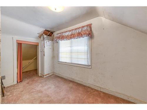 858 Beach Boulevard, Hamilton, ON - Indoor Photo Showing Other Room