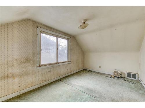 858 Beach Boulevard, Hamilton, ON - Indoor Photo Showing Other Room