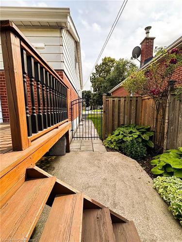 33 Newark Avenue, Hamilton, ON - Outdoor With Exterior