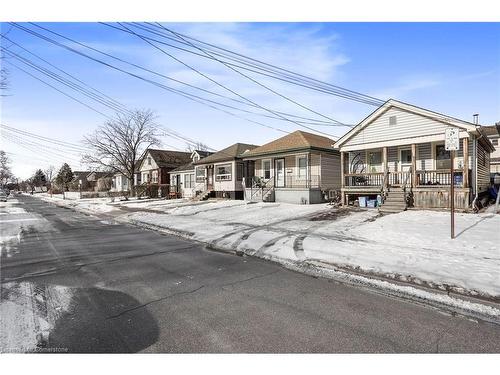 177 Mcanulty Boulevard, Hamilton, ON - Outdoor