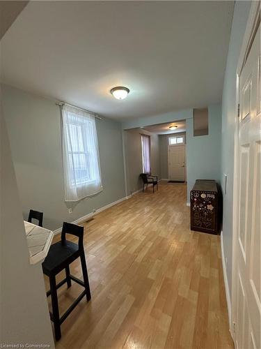 1 Henry Street, Hamilton, ON - Indoor Photo Showing Other Room