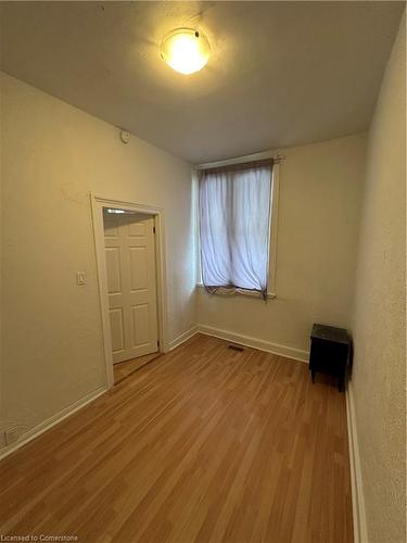 1 Henry Street, Hamilton, ON - Indoor Photo Showing Other Room