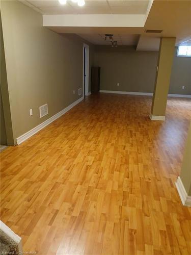 15 Alfrin Court, Hamilton, ON - Indoor Photo Showing Other Room