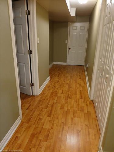 15 Alfrin Court, Hamilton, ON - Indoor Photo Showing Other Room