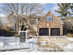 361 Mcnichol Crescent  Burlington, ON L7L 5P4