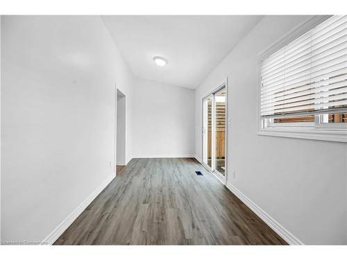 417 Paling Avenue, Hamilton, ON - Indoor Photo Showing Other Room