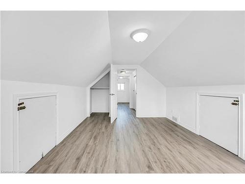 417 Paling Avenue, Hamilton, ON - Indoor Photo Showing Other Room