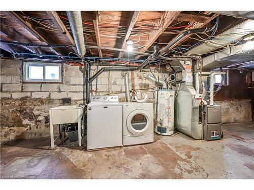 417 Paling Avenue, Hamilton, ON - Indoor Photo Showing Laundry Room