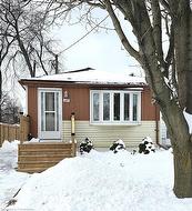 122 East 45th Street  Hamilton, ON L8T 3K1