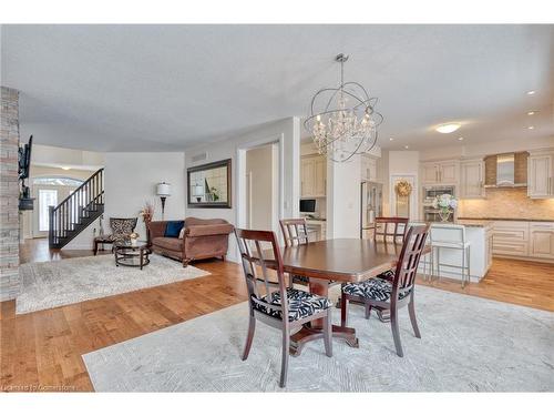 44 Fraserwood Court, Cambridge, ON - Indoor Photo Showing Dining Room