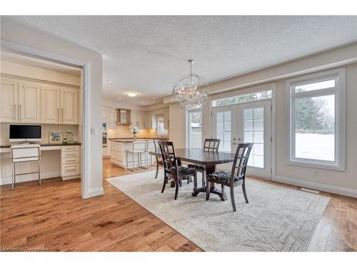 44 Fraserwood Court, Cambridge, ON - Indoor Photo Showing Dining Room