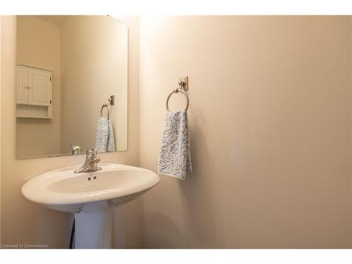 44 Fraserwood Court, Cambridge, ON - Indoor Photo Showing Bathroom