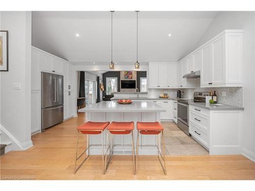 508 Donegal Drive, Burlington, ON - Indoor Photo Showing Kitchen With Upgraded Kitchen