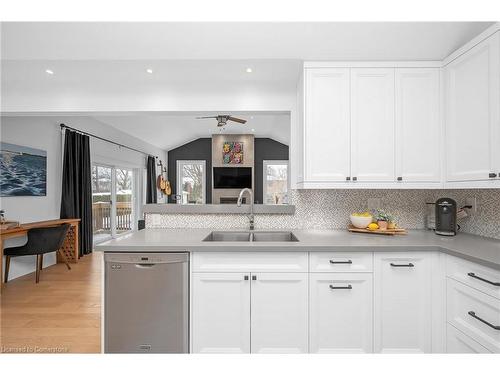 508 Donegal Drive, Burlington, ON - Indoor Photo Showing Kitchen