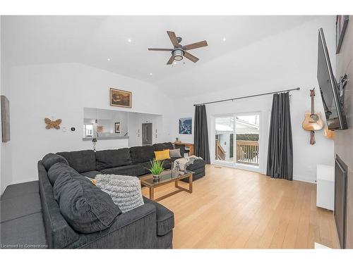 508 Donegal Drive, Burlington, ON - Indoor Photo Showing Living Room