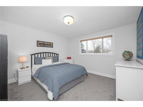 508 Donegal Drive, Burlington, ON - Indoor Photo Showing Bedroom