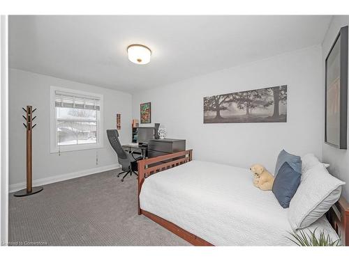 508 Donegal Drive, Burlington, ON - Indoor Photo Showing Bedroom