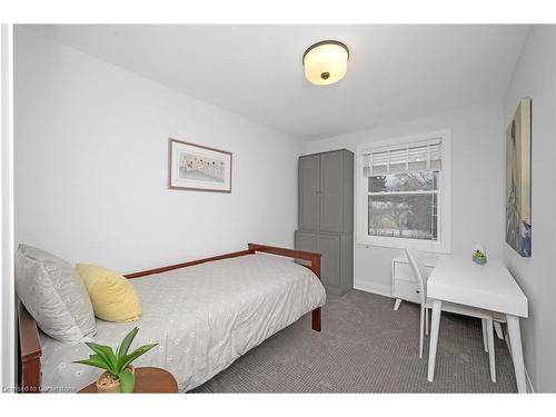 508 Donegal Drive, Burlington, ON - Indoor Photo Showing Bedroom