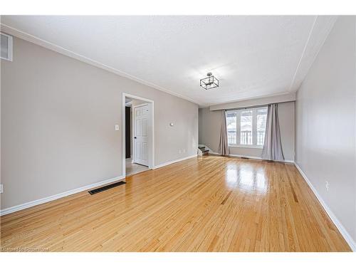 386 West 5Th Street, Hamilton, ON - Indoor Photo Showing Other Room