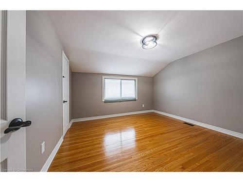 386 West 5Th Street, Hamilton, ON - Indoor Photo Showing Other Room