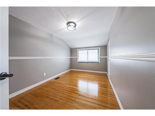 386 West 5Th Street, Hamilton, ON - Indoor Photo Showing Other Room