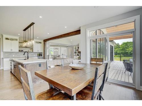 1080 Clyde Road, Cambridge, ON - Indoor Photo Showing Dining Room