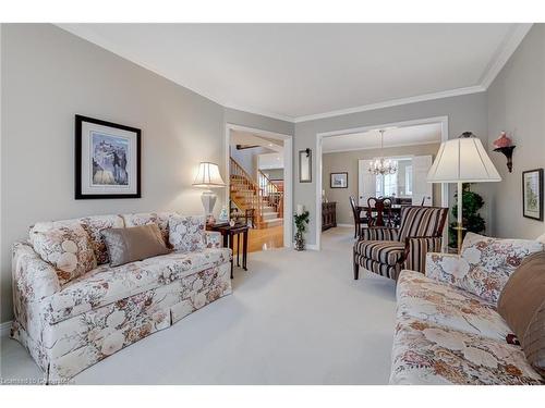 4154 Millcroft Park Drive, Burlington, ON - Indoor Photo Showing Living Room