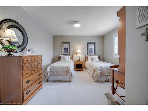 4154 Millcroft Park Drive, Burlington, ON - Indoor Photo Showing Bedroom