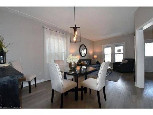 242 Balmoral Avenue N, Hamilton, ON - Indoor Photo Showing Dining Room