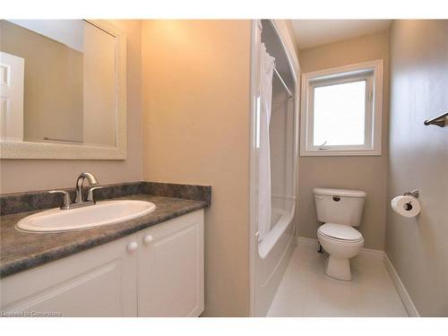 53 Dulgaren Street, Hamilton, ON - Indoor Photo Showing Bathroom