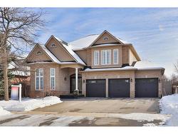 2557 Armour Crescent  Burlington, ON L7M 4T4