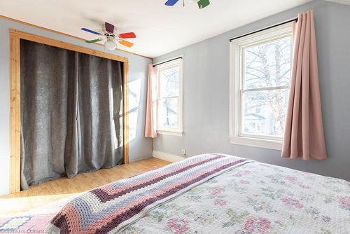 217 Gibson Avenue, Hamilton, ON - Indoor Photo Showing Bedroom