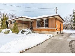 13 Skyland Drive  Hamilton, ON L9A 3B9