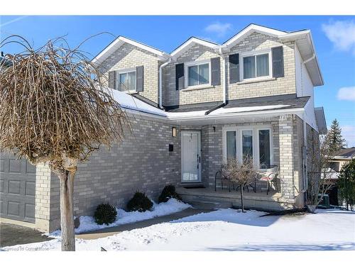 10 Amherst Circle, Hamilton, ON - Outdoor With Facade