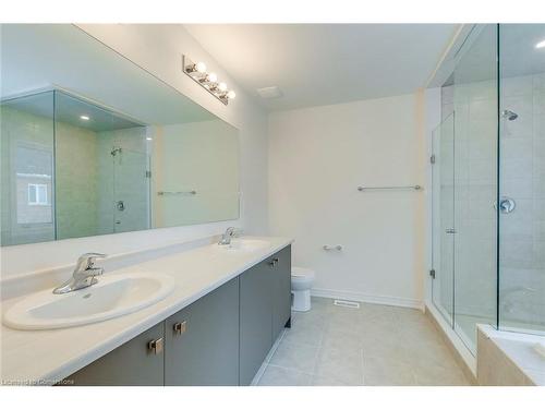 3945 Lodi Road, Burlington, ON - Indoor Photo Showing Bathroom