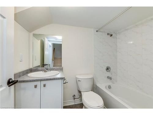 3945 Lodi Road, Burlington, ON - Indoor Photo Showing Bathroom