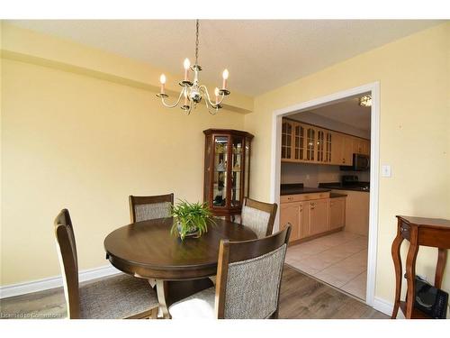 151 Dicenzo Drive, Hamilton, ON - Indoor Photo Showing Dining Room