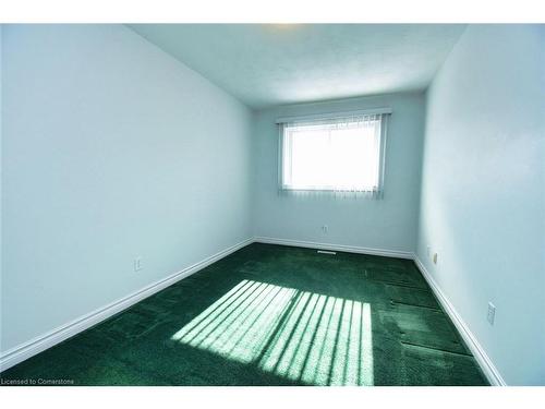 151 Dicenzo Drive, Hamilton, ON - Indoor Photo Showing Other Room