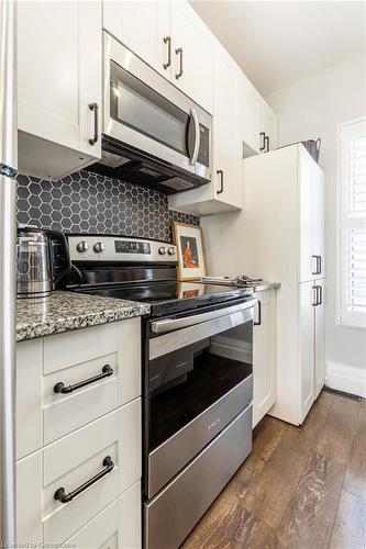 488 Catharine Street N, Hamilton, ON - Indoor Photo Showing Kitchen