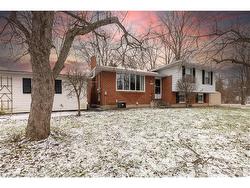 Lower-598 Mapledale Avenue  London, ON N5X 2B8