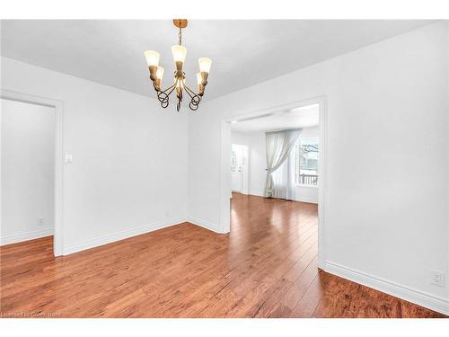 144 Deschene Avenue, Hamilton, ON - Indoor Photo Showing Other Room