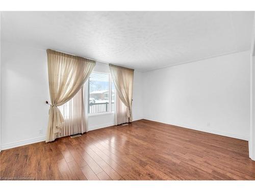 144 Deschene Avenue, Hamilton, ON - Indoor Photo Showing Other Room