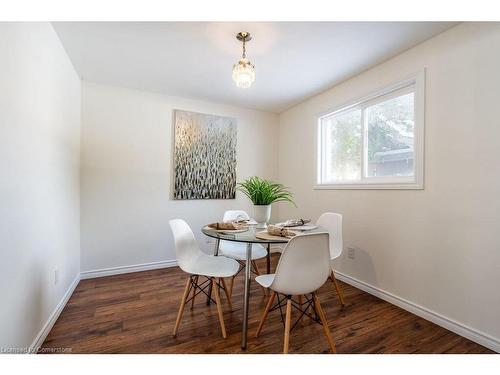 5286 Woodhaven Drive, Burlington, ON - Indoor Photo Showing Dining Room