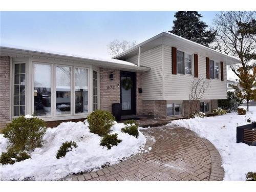 672 Montego Crescent, Burlington, ON - Outdoor With Facade