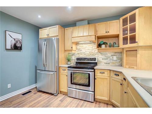 95 Case Street, Hamilton, ON - Indoor Photo Showing Kitchen