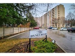 807-700 Dynes Road  Burlington, ON L7N 3M2