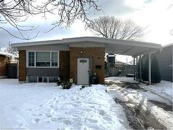 69 Ronaldshay Avenue  Hamilton, ON L9A 3B2