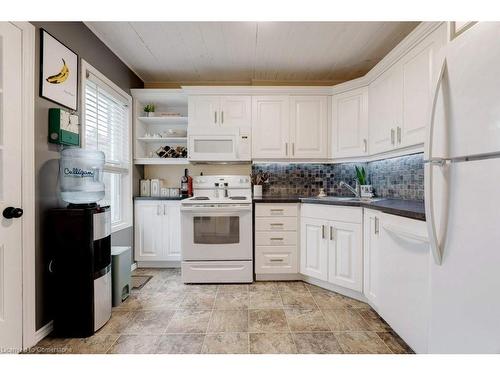 64 Graham Avenue S, Hamilton, ON - Indoor Photo Showing Kitchen