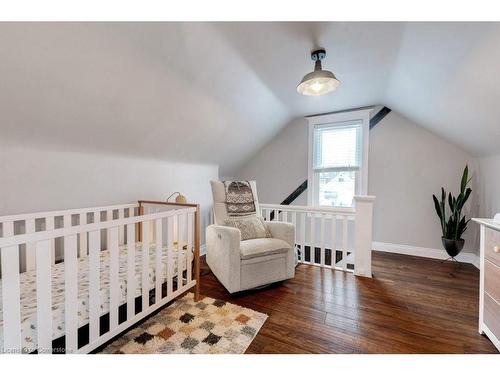 64 Graham Avenue S, Hamilton, ON - Indoor Photo Showing Bedroom